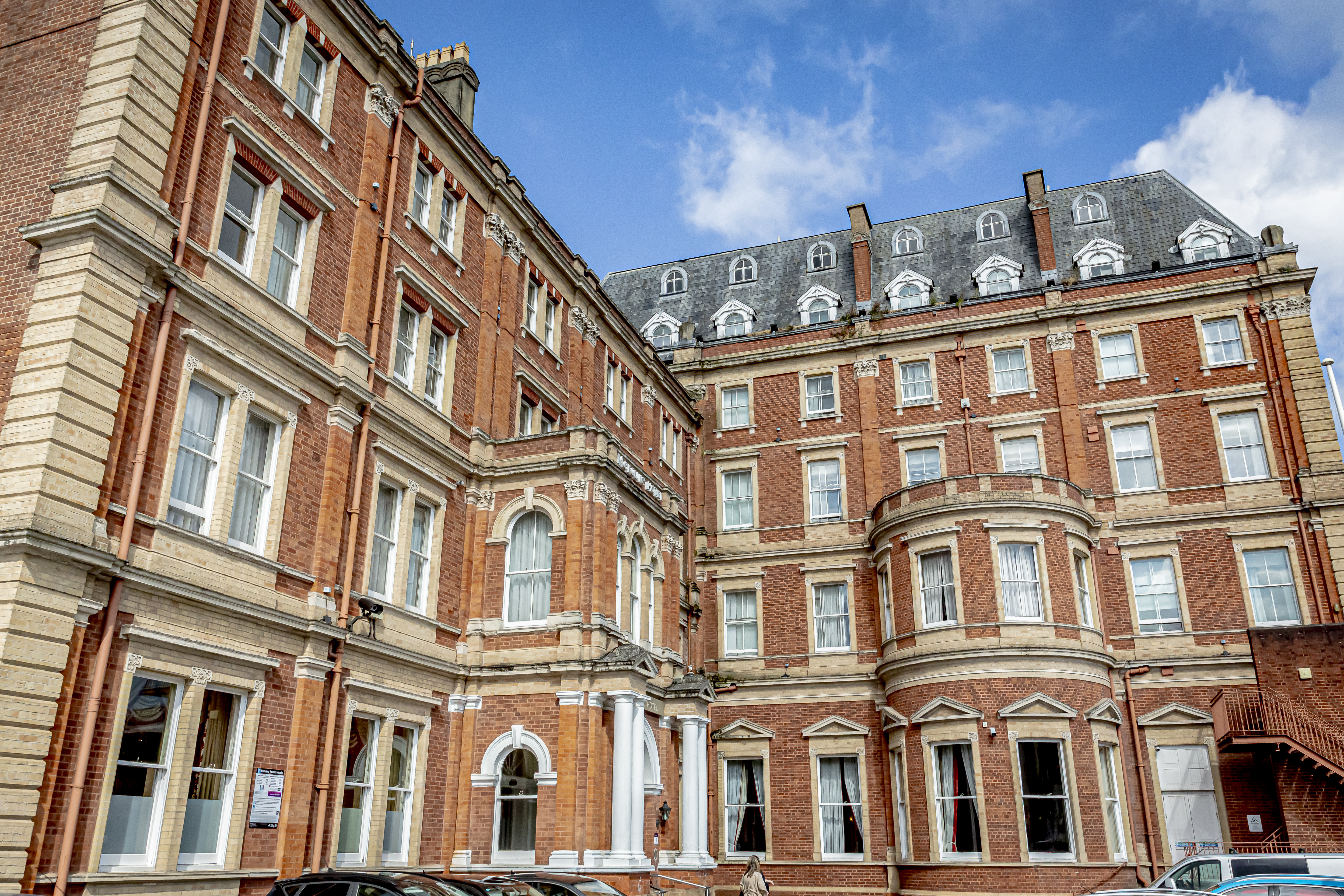 Historic Rougemont Hotel Exterior